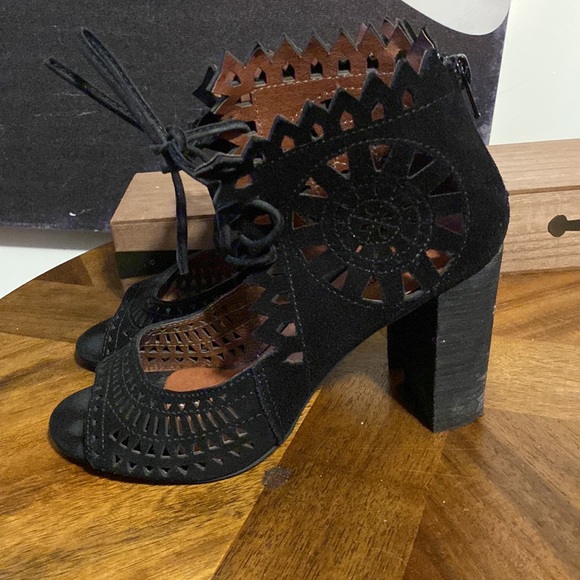 Jeffrey Campbell Cordia Perforated Bootie Sandal 8.5 - Picture 4 of 8